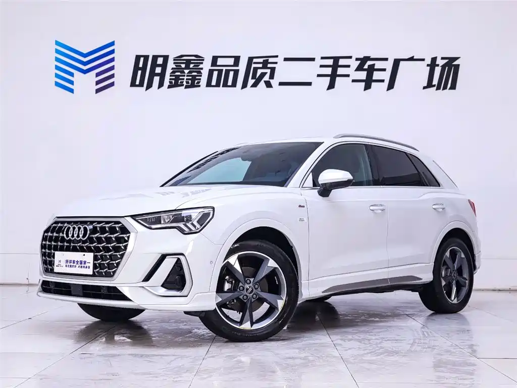 Audi Q3 2024 35 TFSI Fashion Sport фото 2