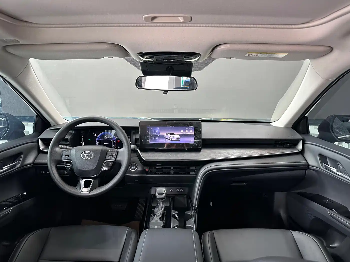 Toyota Camry 2024 2.0E Elite Edition фото 8