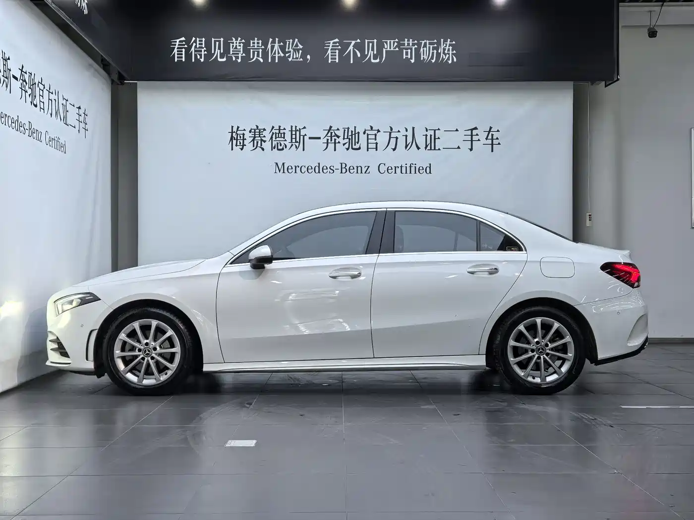 Mercedes-Benz A-Class 2021 A 200 L Sport Sedan Dynamic Type фото 4