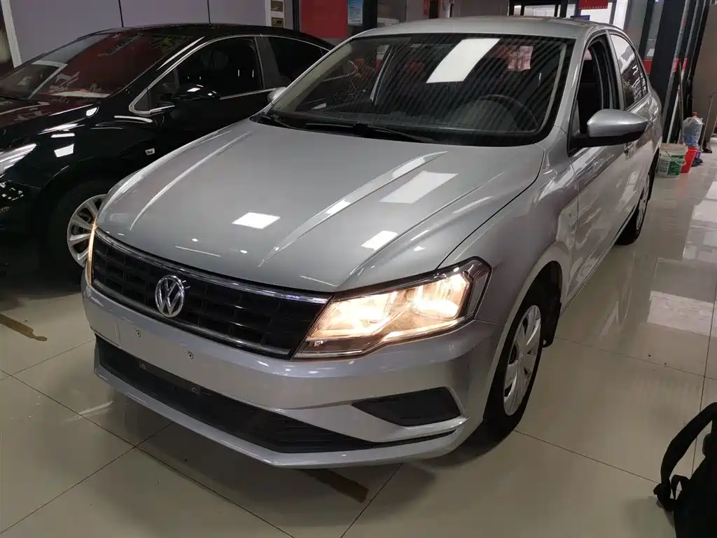 Volkswagen Jetta 2017 1.5L Automatic Fashion фото 2