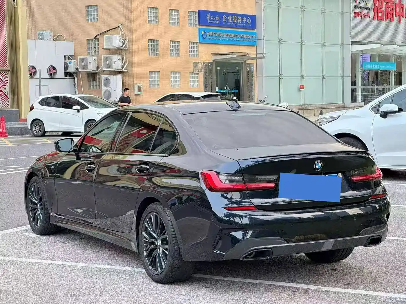 BMW 3 Series 2021 325Li M Sport Night Edition фото 3