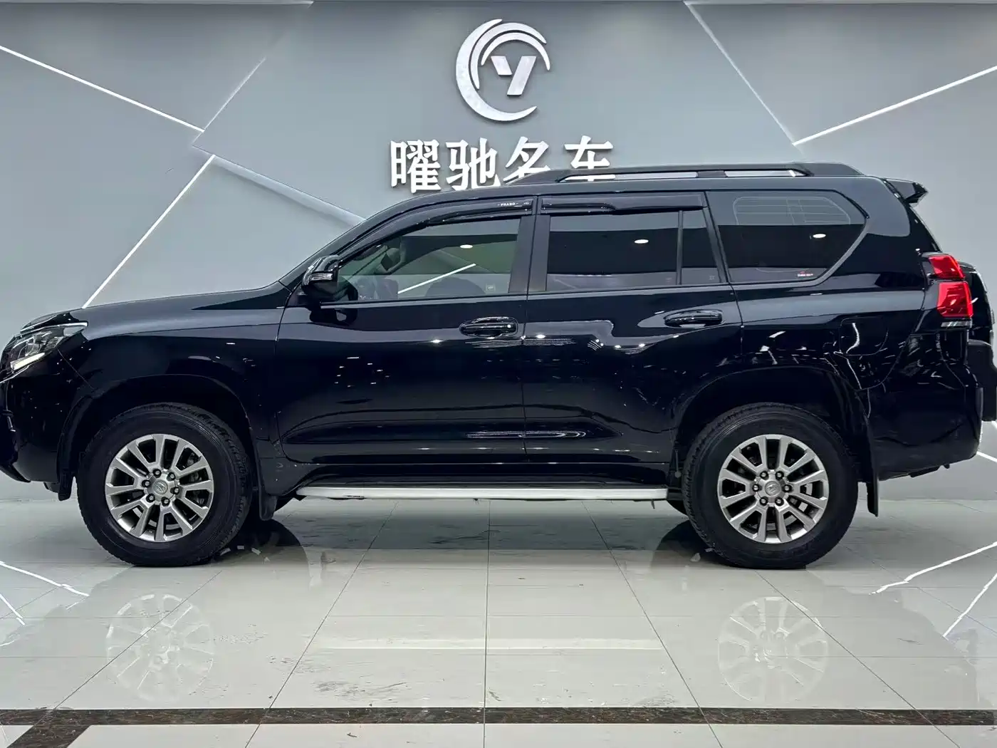 Toyota Prado 2018 3.5L Auto TX-L фото 3