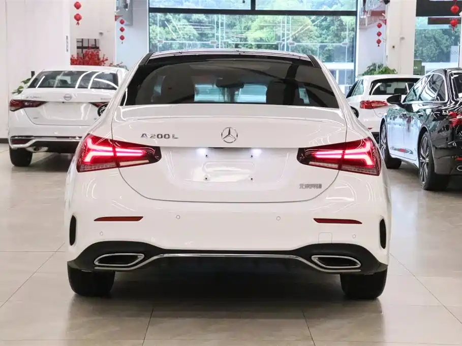 Mercedes-Benz A-Class 2022 A 200 L Sport Sedan Dynamic фото 4