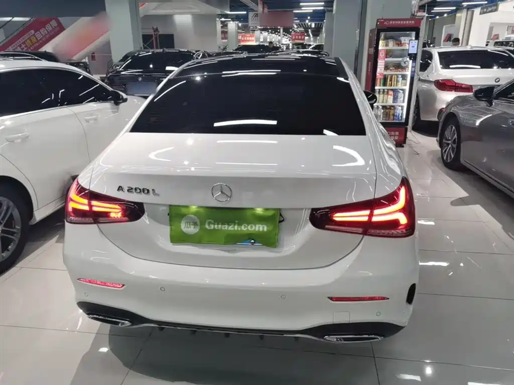 Mercedes-Benz A-Class 2021 A 200 L Sport Sedan Fashion Edition фото 6