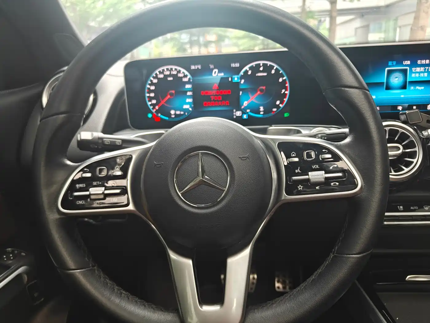 Mercedes-Benz GLB 2020 GLB 200 Pioneer Special Edition фото 14