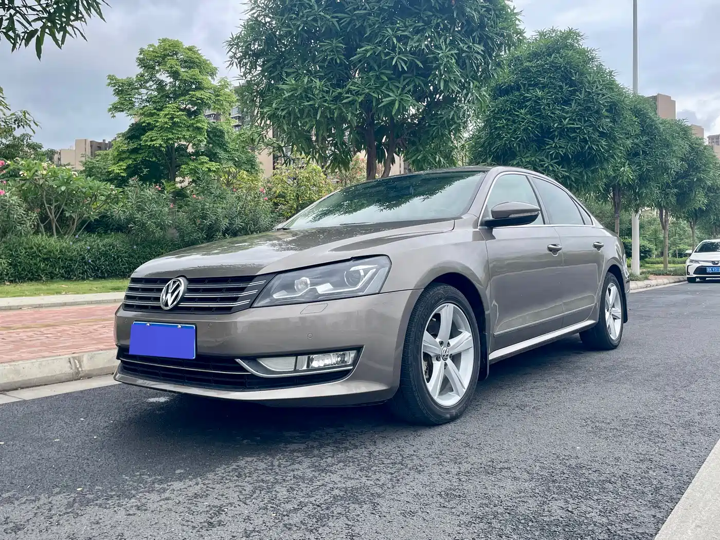 Volkswagen Passat 2013 2.0TSI DSG Yuzun