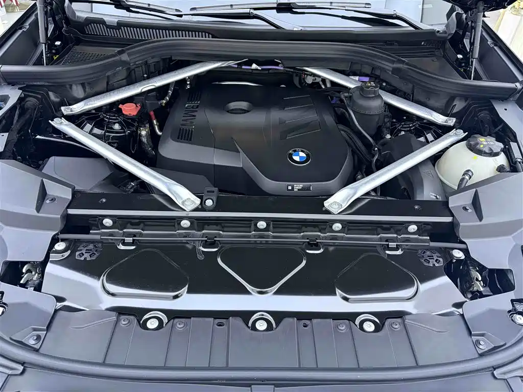 BMW X5 2023 xDrive 30Li M Sport Package фото 10