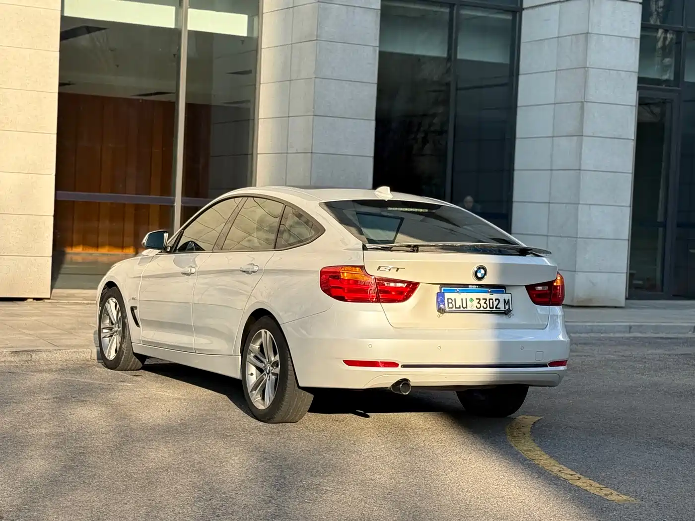 BMW 3 Series GT 2016 320i Design Package фото 17
