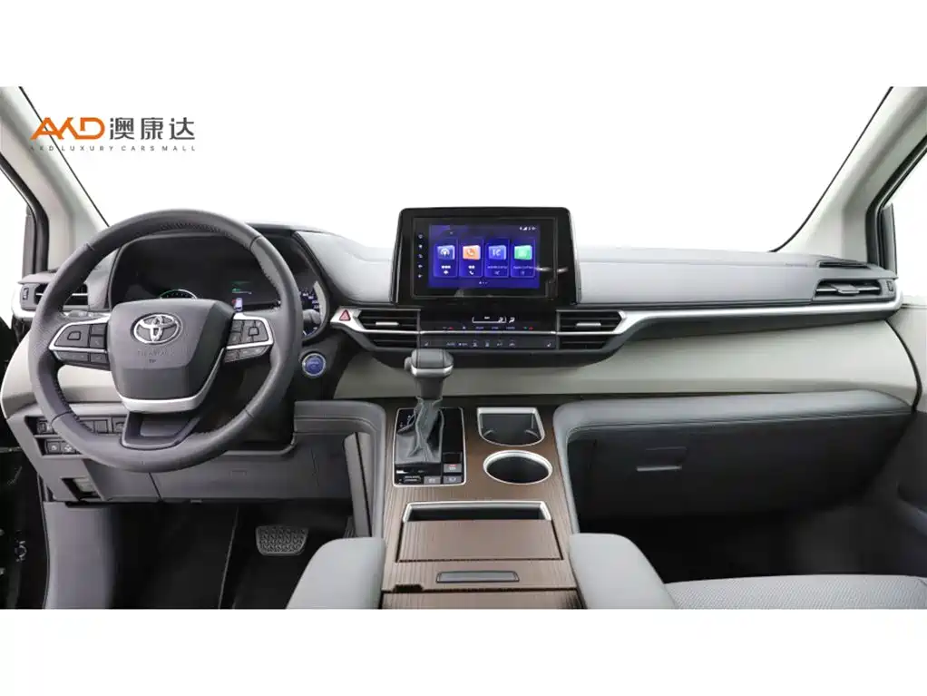 Toyota Sienna 2021 2.5L Hybrid Luxury Edition фото 5