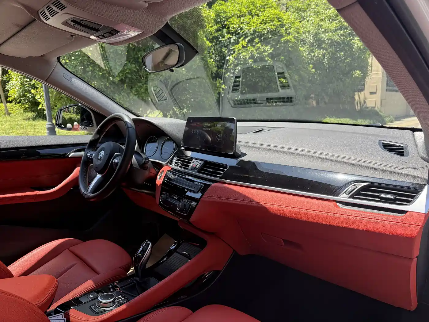 BMW X2 2023 sDrive25i M Sport Shadow Edition фото 15