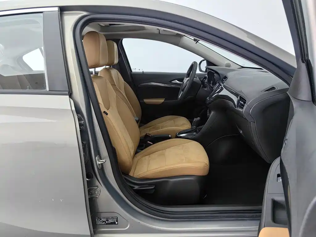 Фото 23 - Buick Excelle