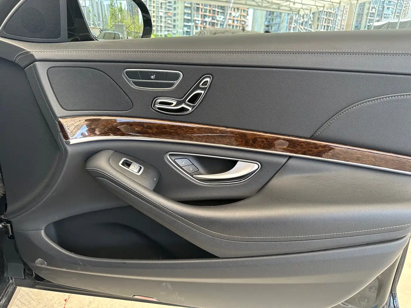 Mercedes-Benz S-Class 2016 S 320 L Luxury фото 23