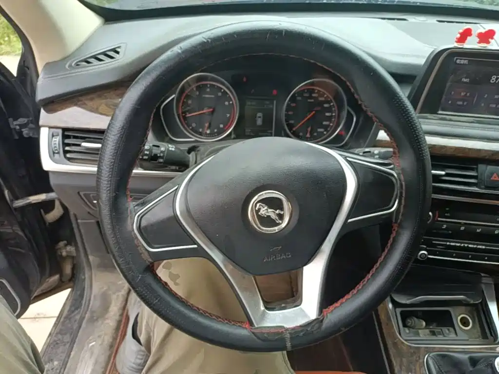 Hanteng Auto Hanteng X7 2017 2016 1.5T Manual Comfort Edition