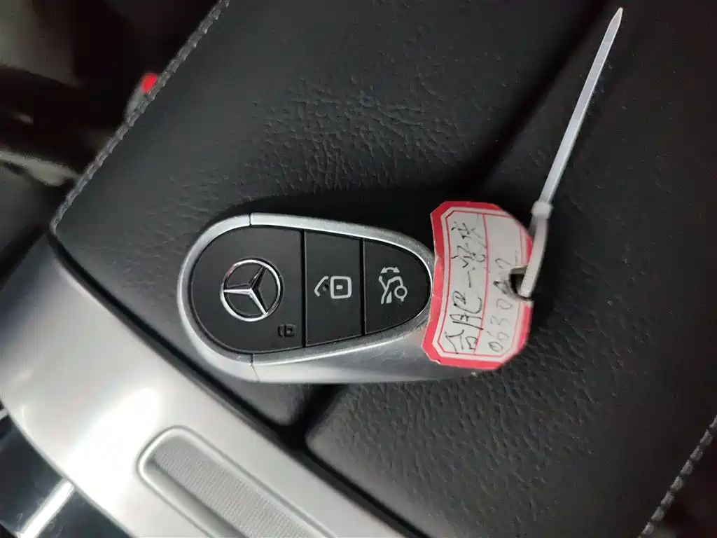 Mercedes-Benz C-Class 2022 C 200 L Sport Version фото 9
