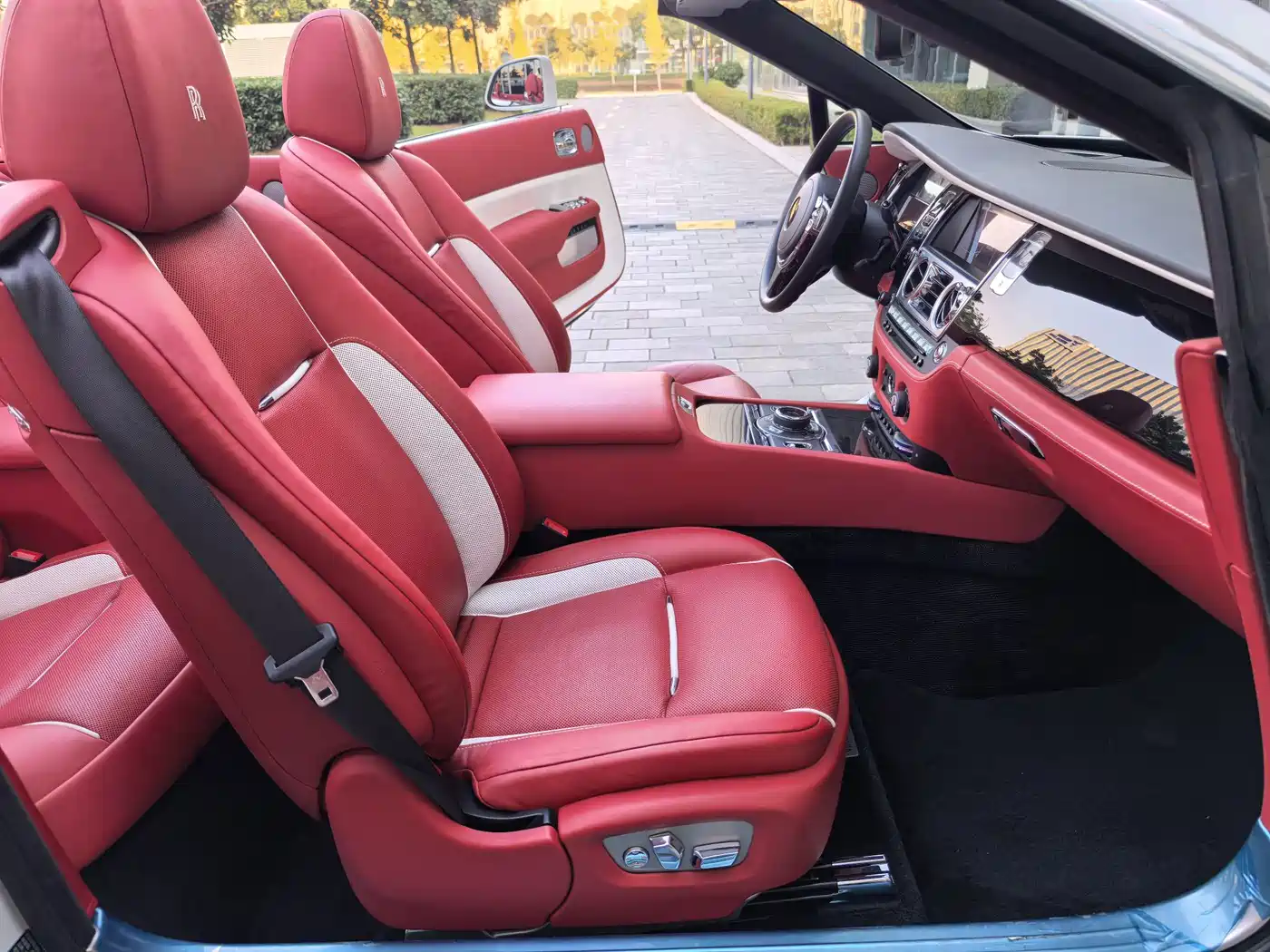 Rolls-Royce Dawn 2021 2018 6.6T Standard