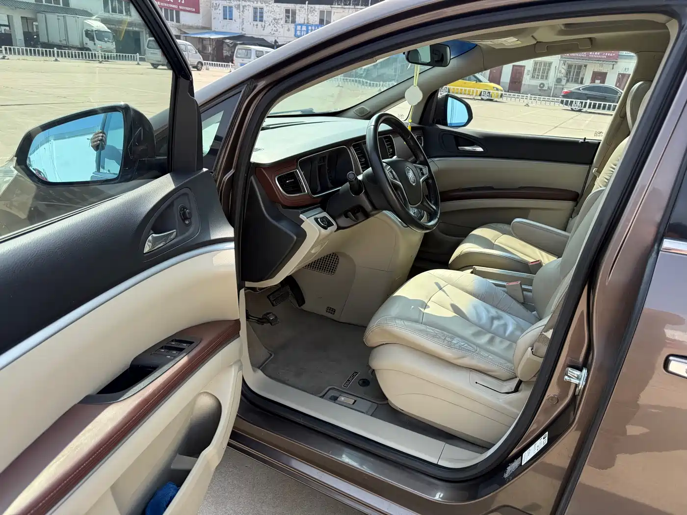 Buick GL8 2014 3.0L GT Luxury Business Elegance фото 4