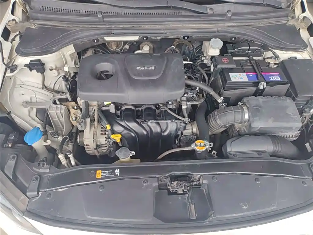 Hyundai Elantra 2016 Model 1.6L Automatic Smart Elite фото 20