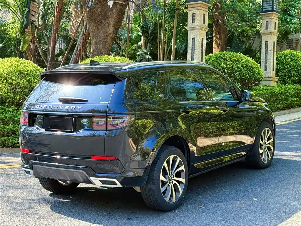 Land Rover Discovery Sport 2022 Model 249PS R-Dynamic SE Performance Tech Edition 5-Seater фото 5