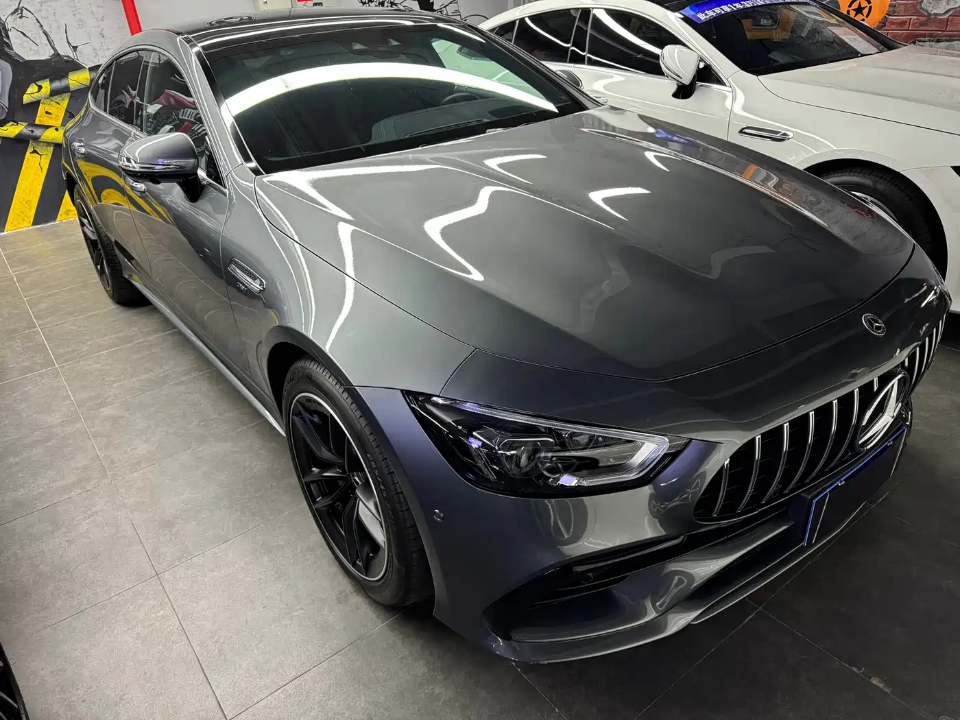 MERCEDES-BENZ AMG GT