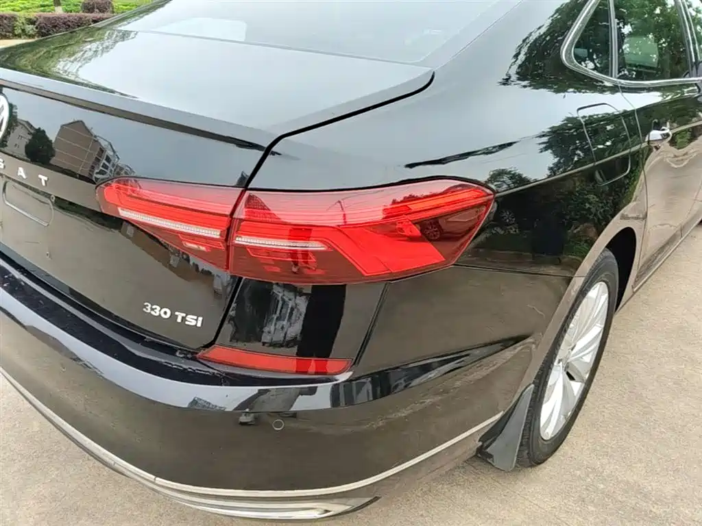Volkswagen Passat 2019 330TSI Elite Version China VI фото 8