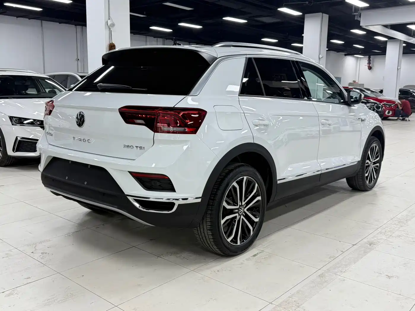 Volkswagen T-ROC 2022 280TSI DSG 2WD Comfort PLUS фото 5