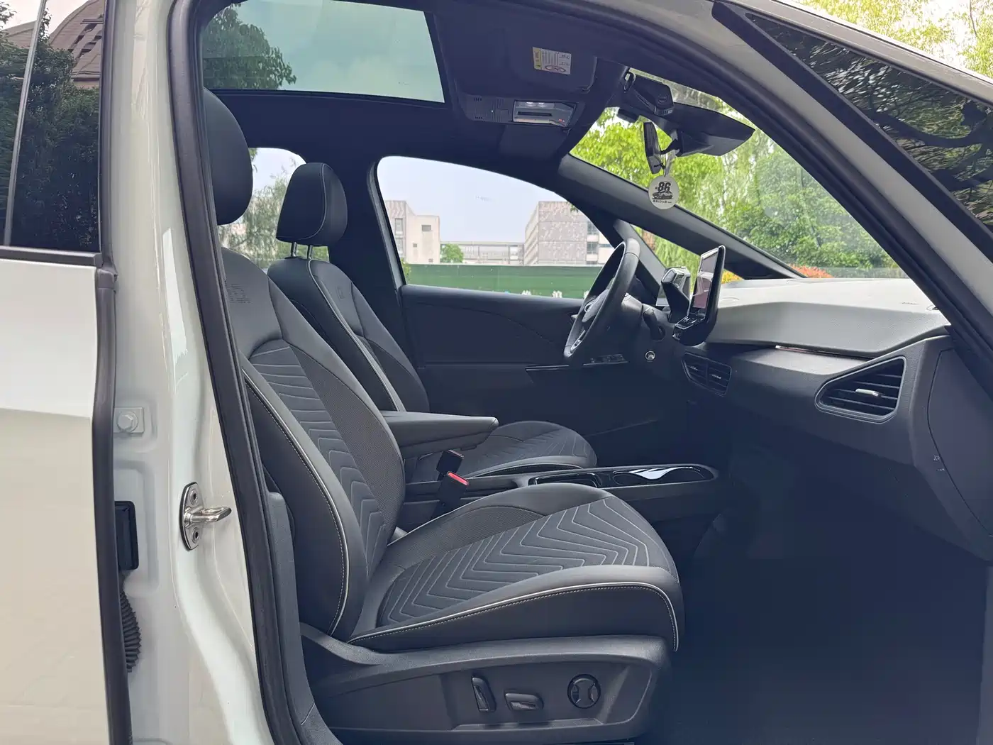 Volkswagen ID.3 2023 Upgraded Pure Intelligence Edition фото 15