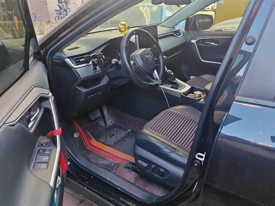 Toyota Wildlander 2022 2.0L CVT AWD Luxury PLUS Edition фото 9
