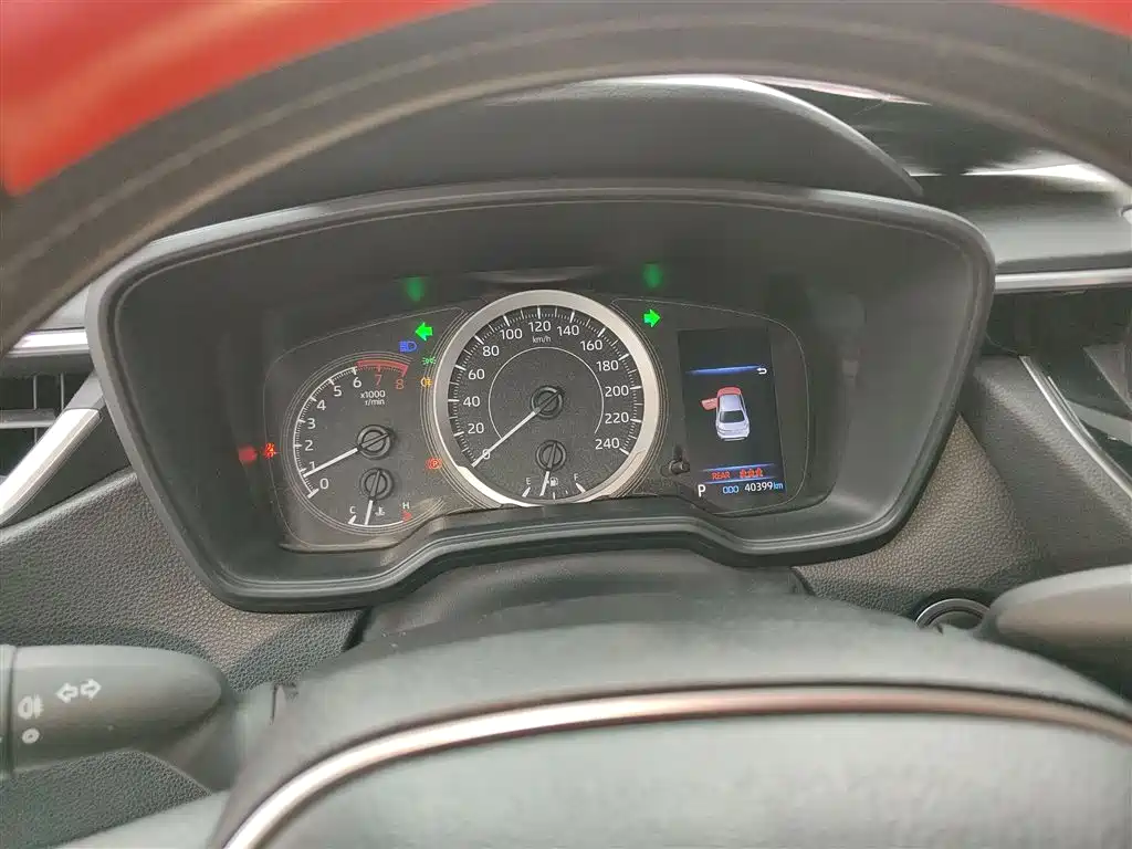 Toyota Levin 2023 185T CVT Luxury фото 9