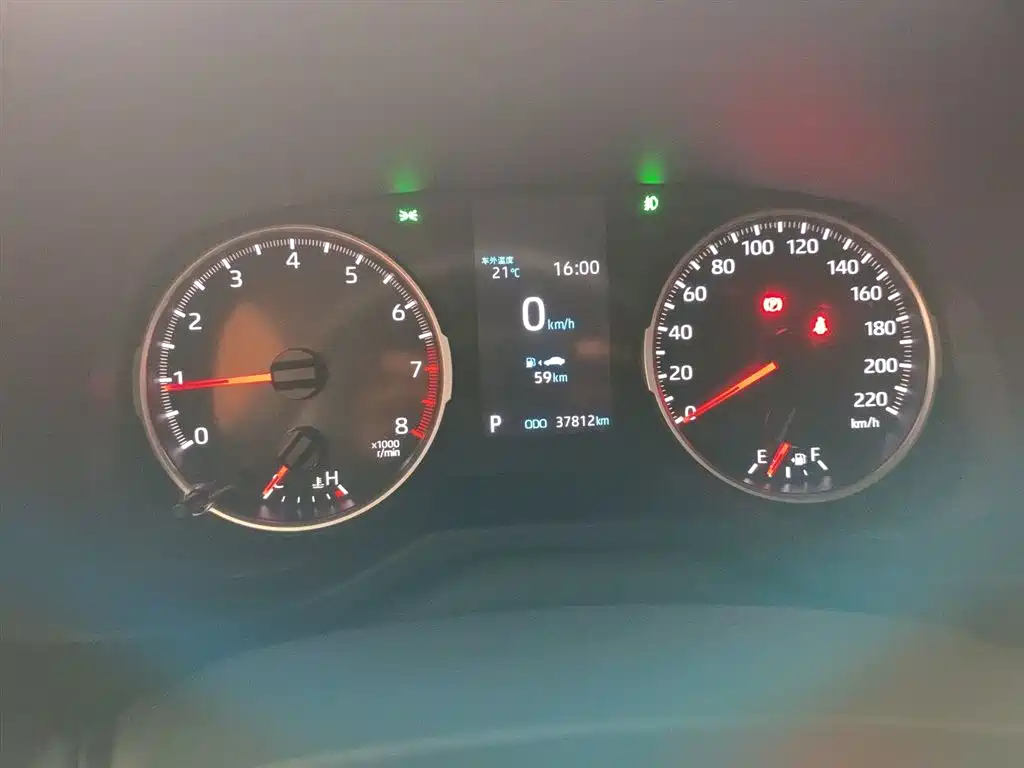 Toyota Wildlander 2022 2.0L CVT FWD Luxury PLUS Edition фото 8