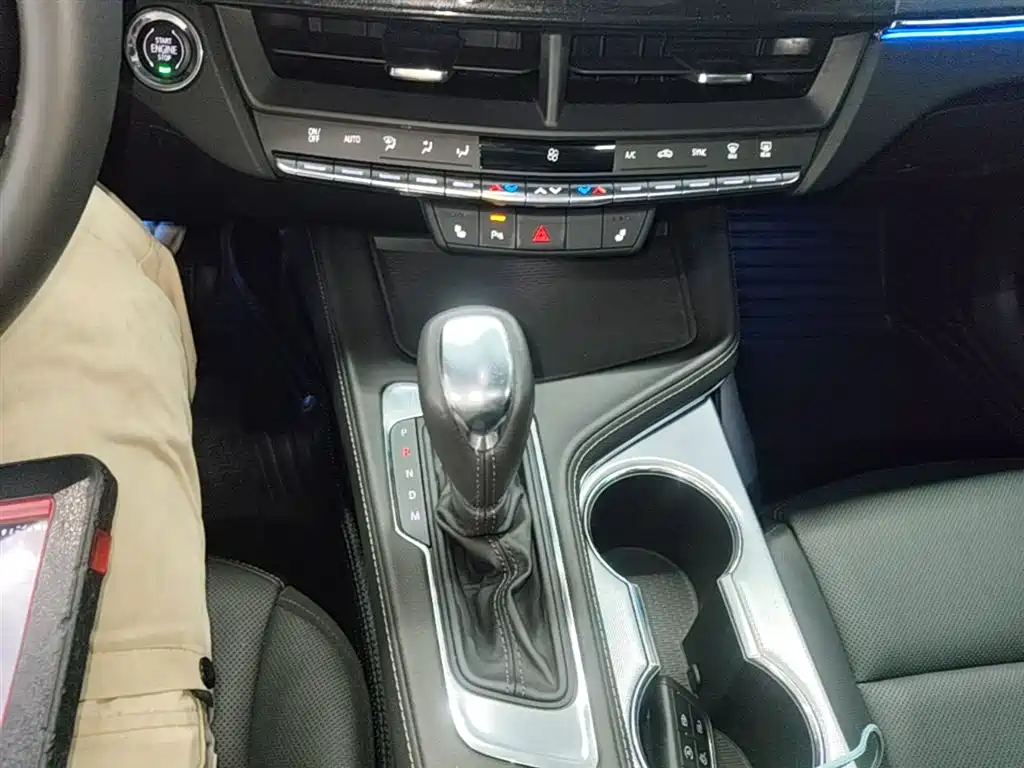 Cadillac CT4 2022 28T Luxury Model фото 14