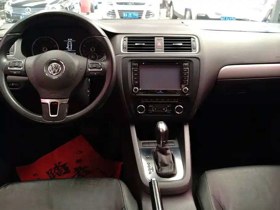 Volkswagen Sagitar 2014 1.4TSI Automatic Luxury фото 12