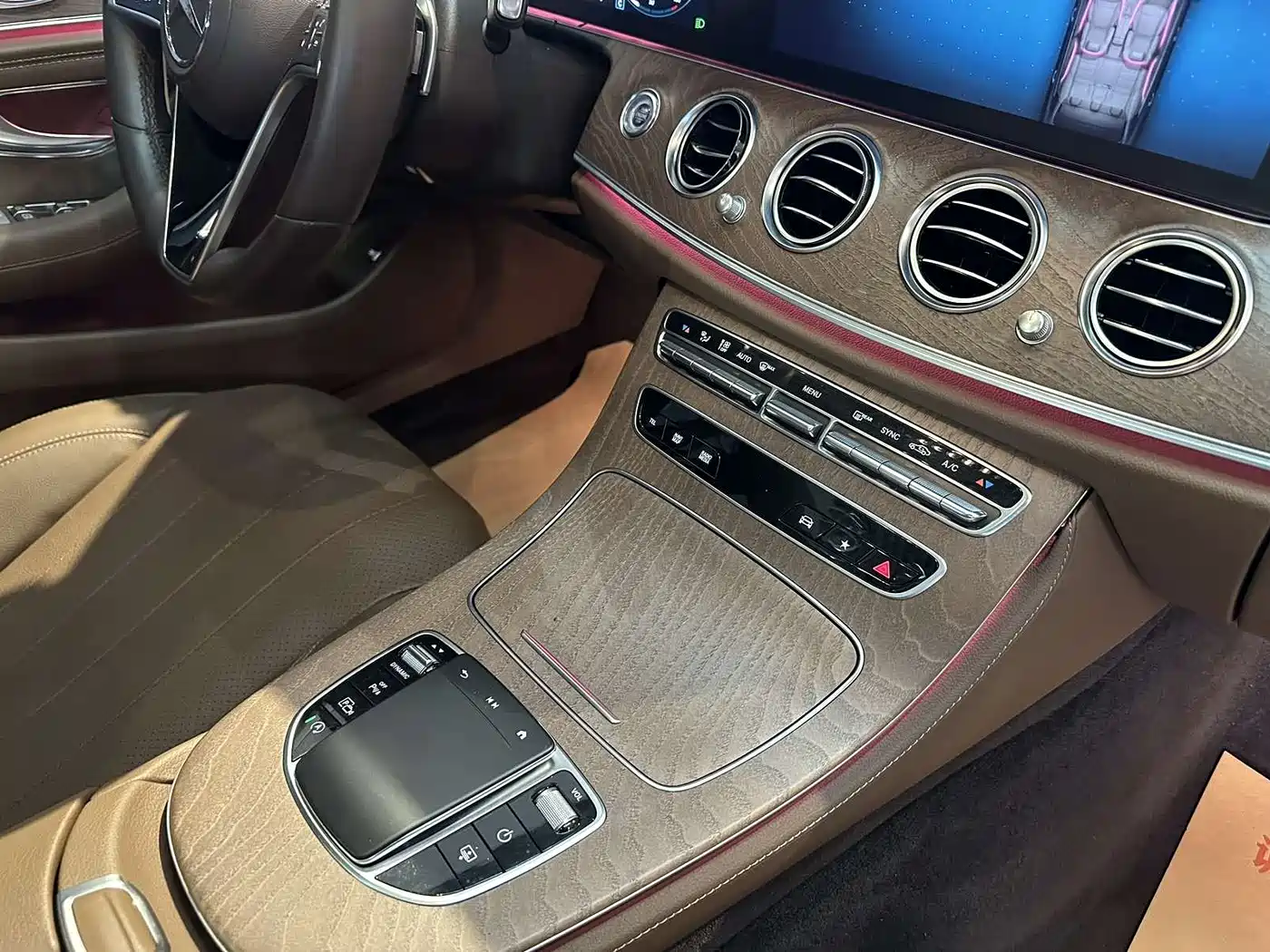 Mercedes-Benz E-Class 2022 Facelift III E 300 L Luxury фото 15