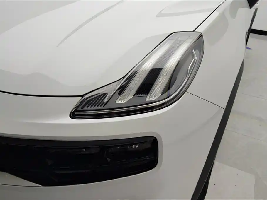 Lynk & Co 06 EM-P 2022 PHEV 84KM Range Pro фото 5