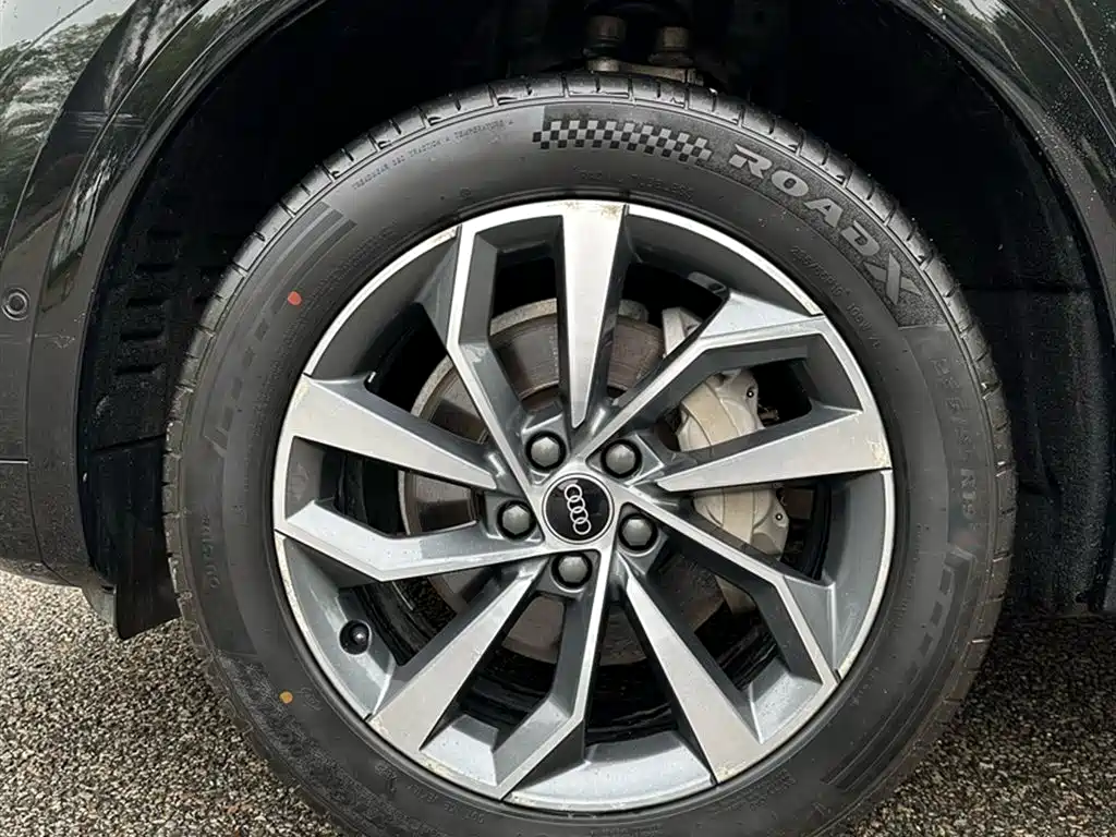 Audi Q5L 2022 40T Luxury Dynamic фото 17