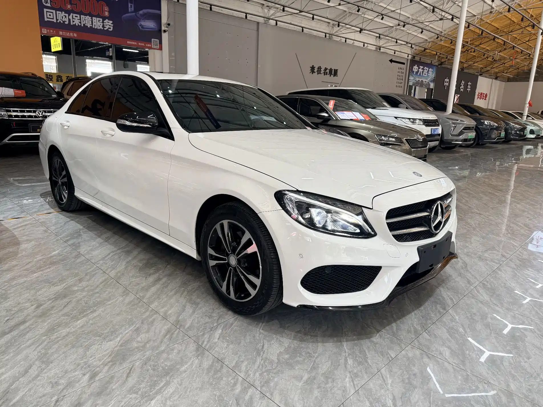 Фото 3 - Mercedes-Benz C-Class