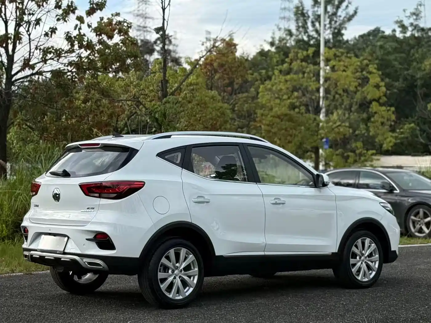 2022 MG ZS