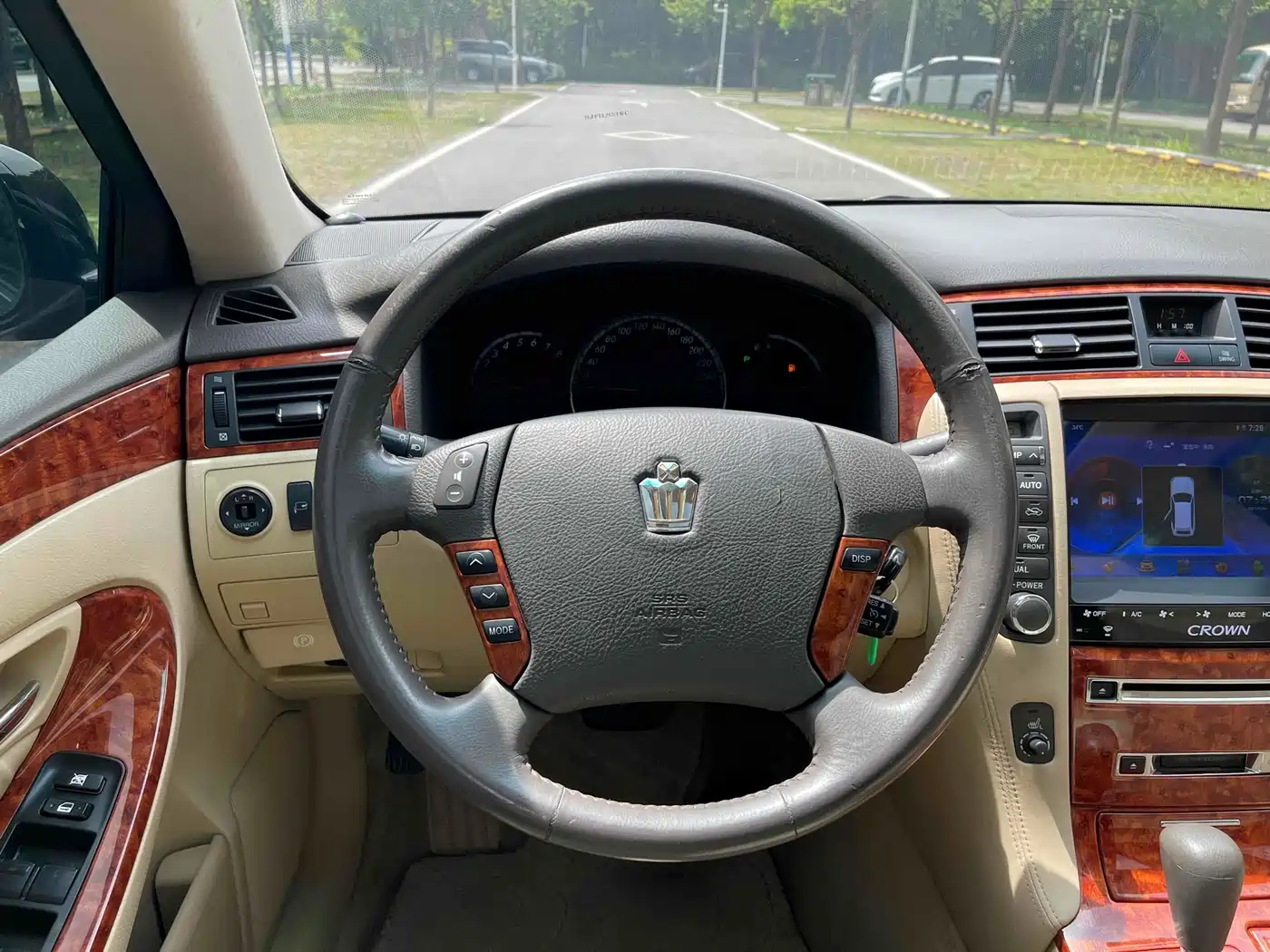 Toyota Crown 2009 2.5L Royal Special Navigation Edition фото 14