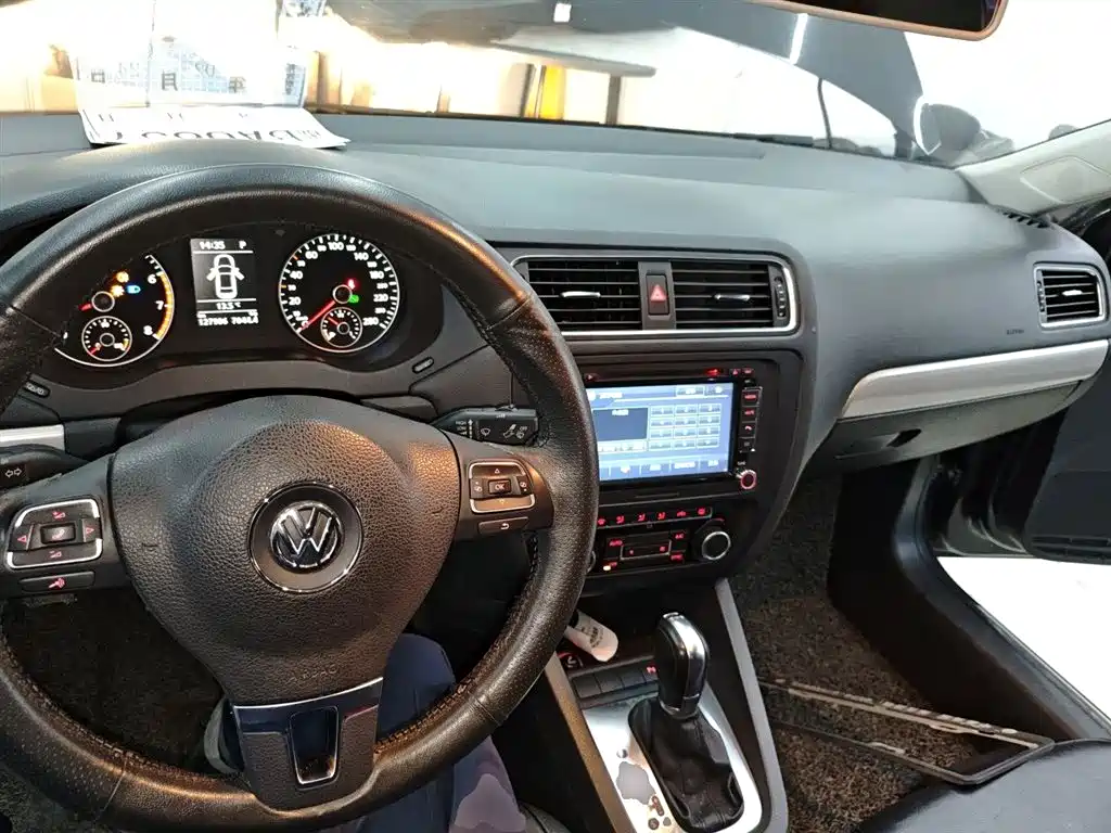 Volkswagen Sagitar 2014 Facelift 1.4TSI Automatic Luxury фото 6