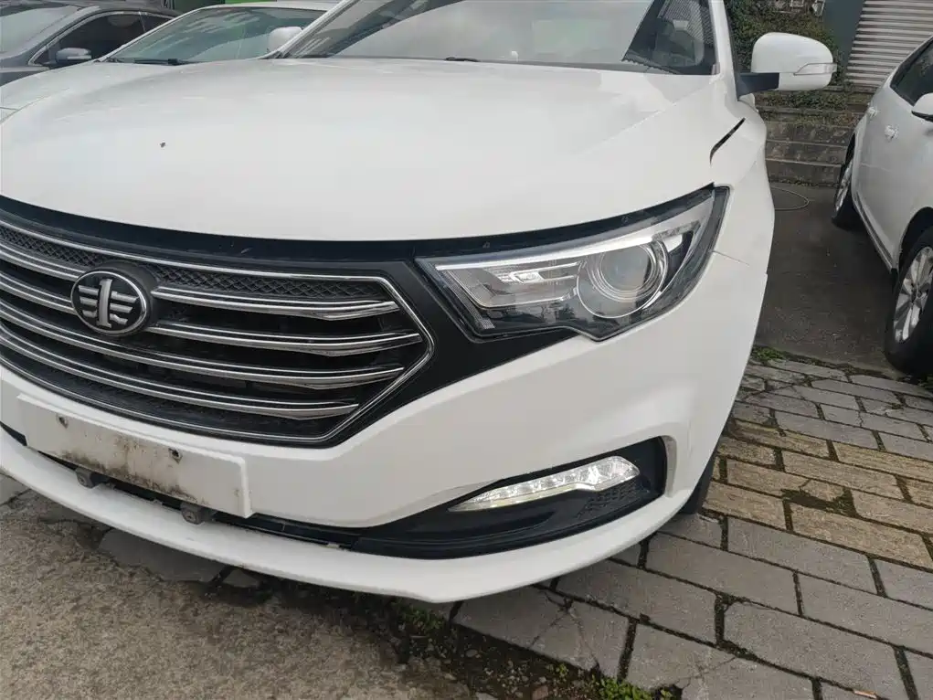 Besturn B30 2018 2017 1.6L Manual Luxury