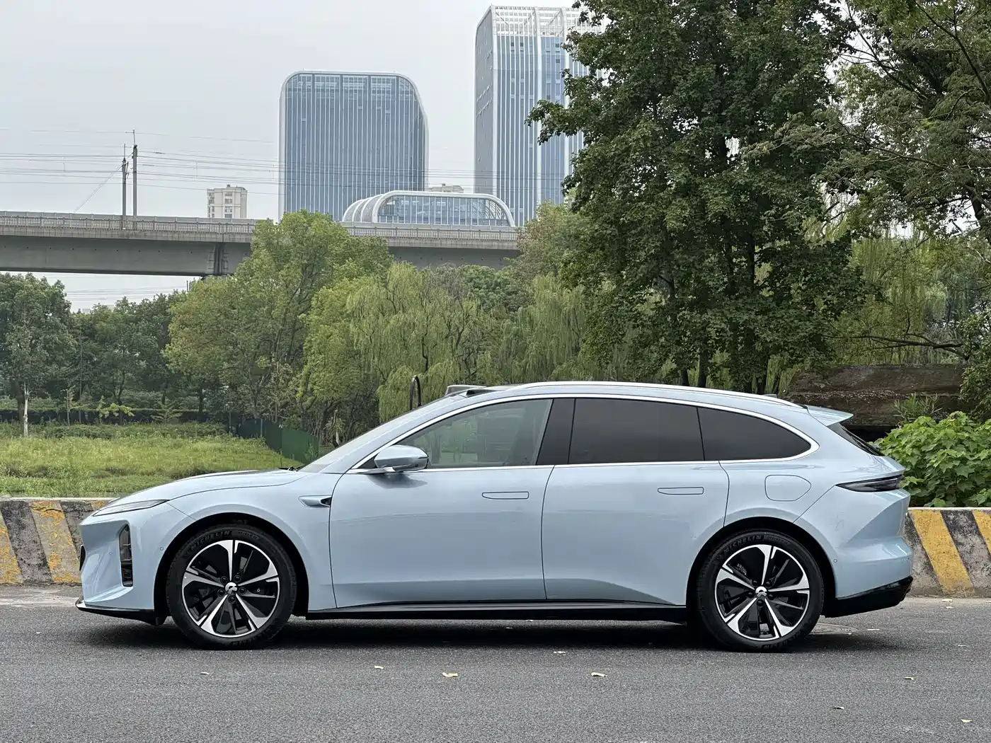 NIO ET5T 2025 2025 75kWh Touring