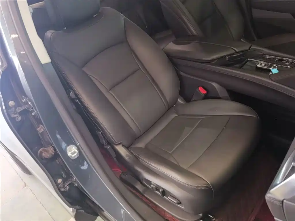Buick Enclave 2020 28T 4WD Premium Model фото 4