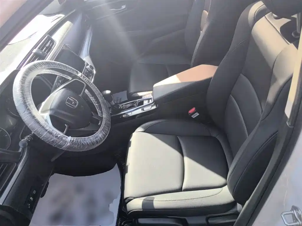 Honda ENVIX 2023 2022 180TURBO CVT Comfort Edition