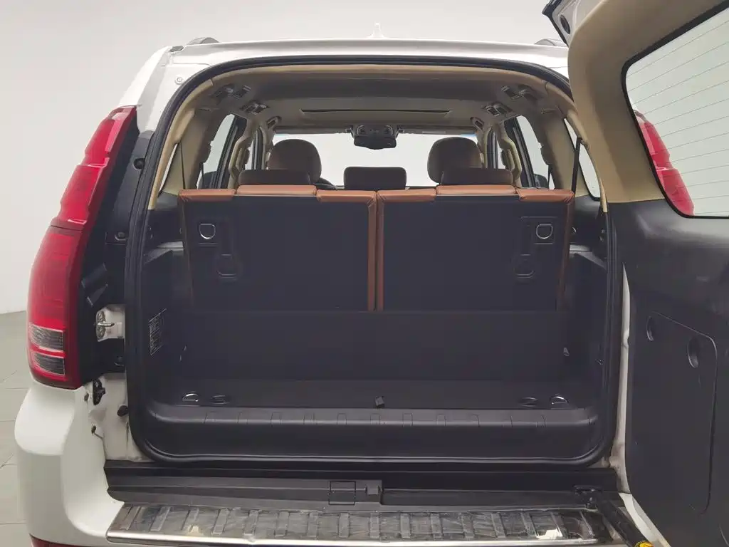 Haval H9 2016 2015 2.0T 4WD Luxury 7-Seater