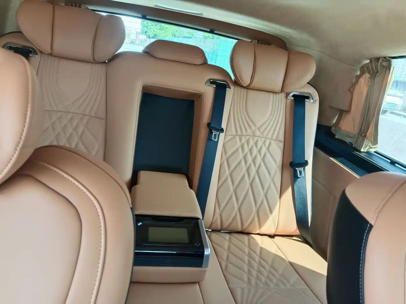 Mercedes-Benz Vito 2021 2.0T Elite 7-Seater фото 16