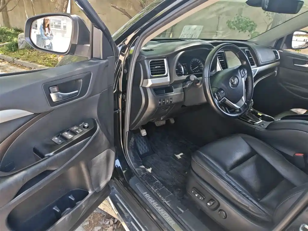 Toyota Highlander 2021 2.0T AWD Luxury 7-Seater фото 16
