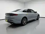 Фото 4 - Geely Preface