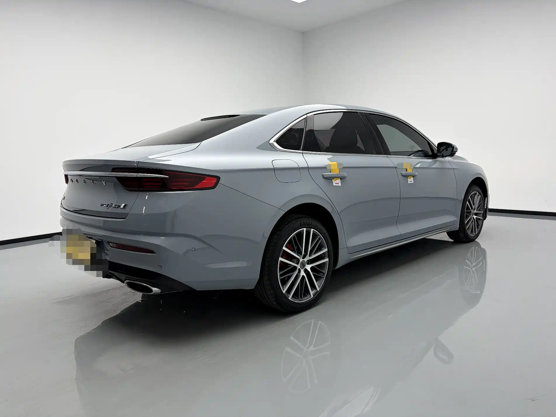 Фото 4 - Geely Preface