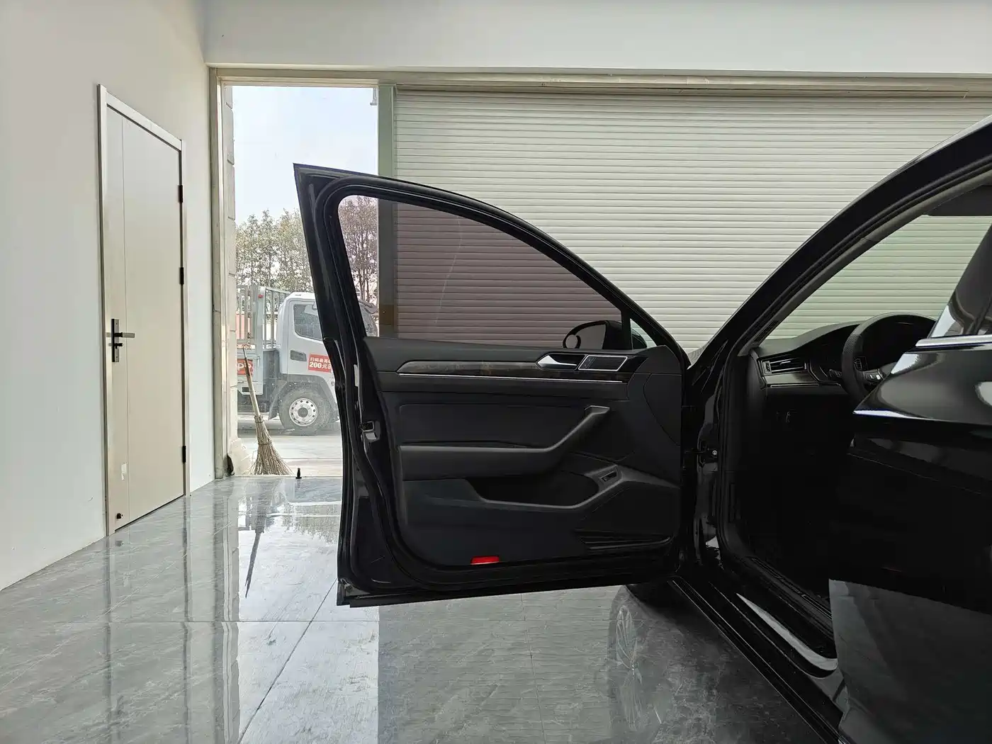 Volkswagen Magotan 2019 330TSI DSG Luxury Class China VI фото 8
