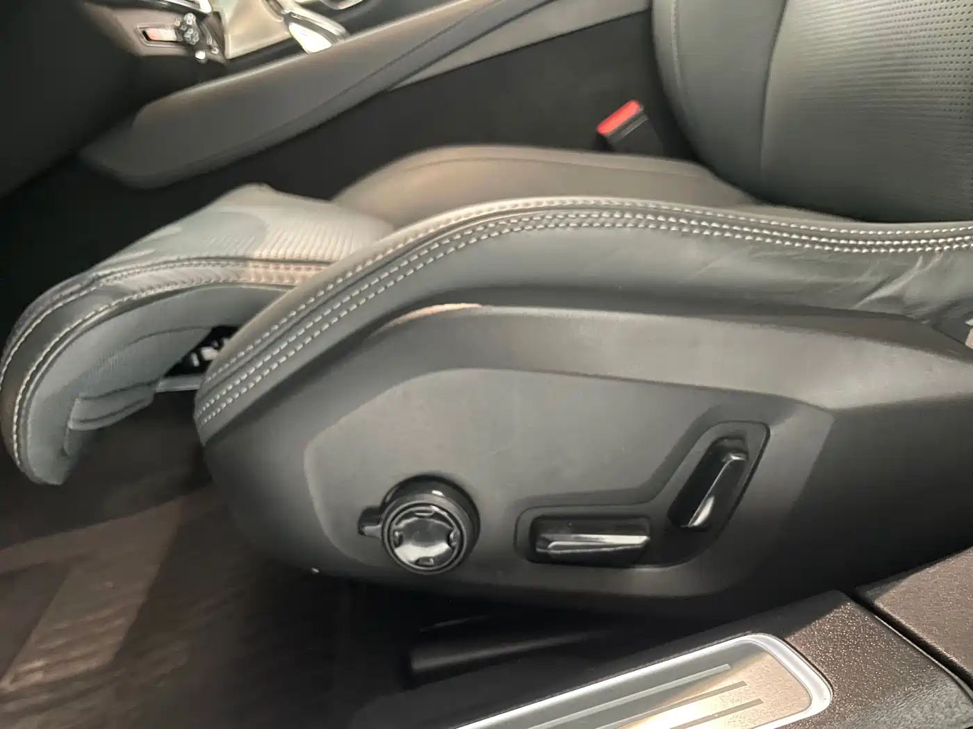 Volvo V90 2022 Cross Country B5 AWD Inscription фото 12