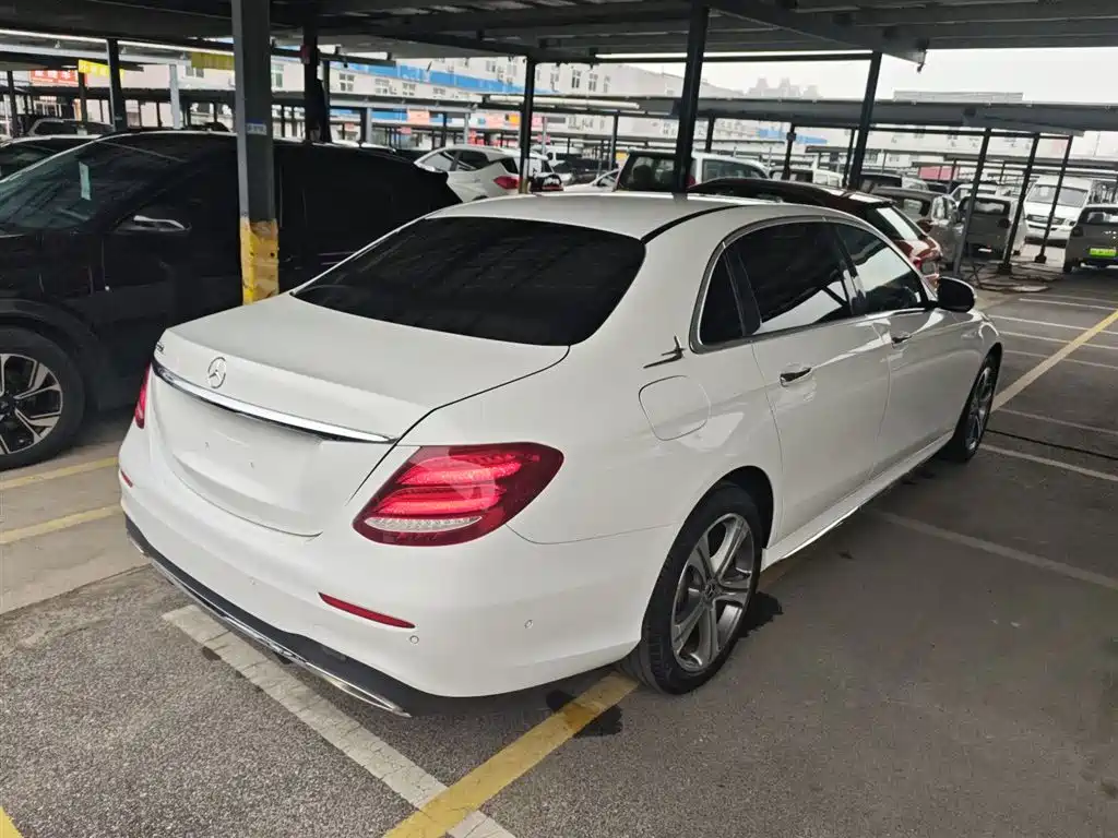 Mercedes-Benz E-Class 2019 E 200 L Sport фото 7